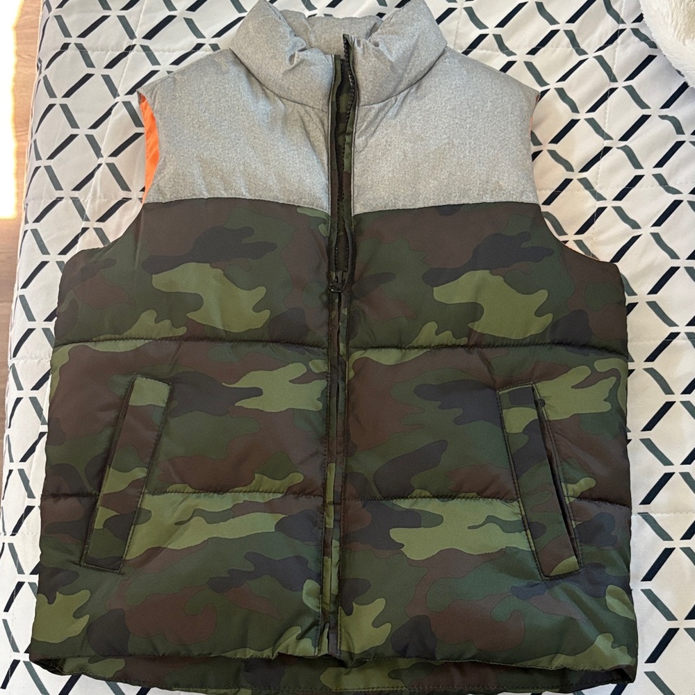 Old Navy Boys Camouflage Puffer Vest with Silver Top and Orange Trim